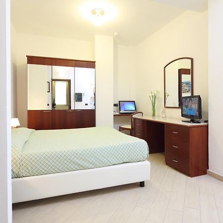 Residence Hotel Kriss дева Марина Экстерьер фото